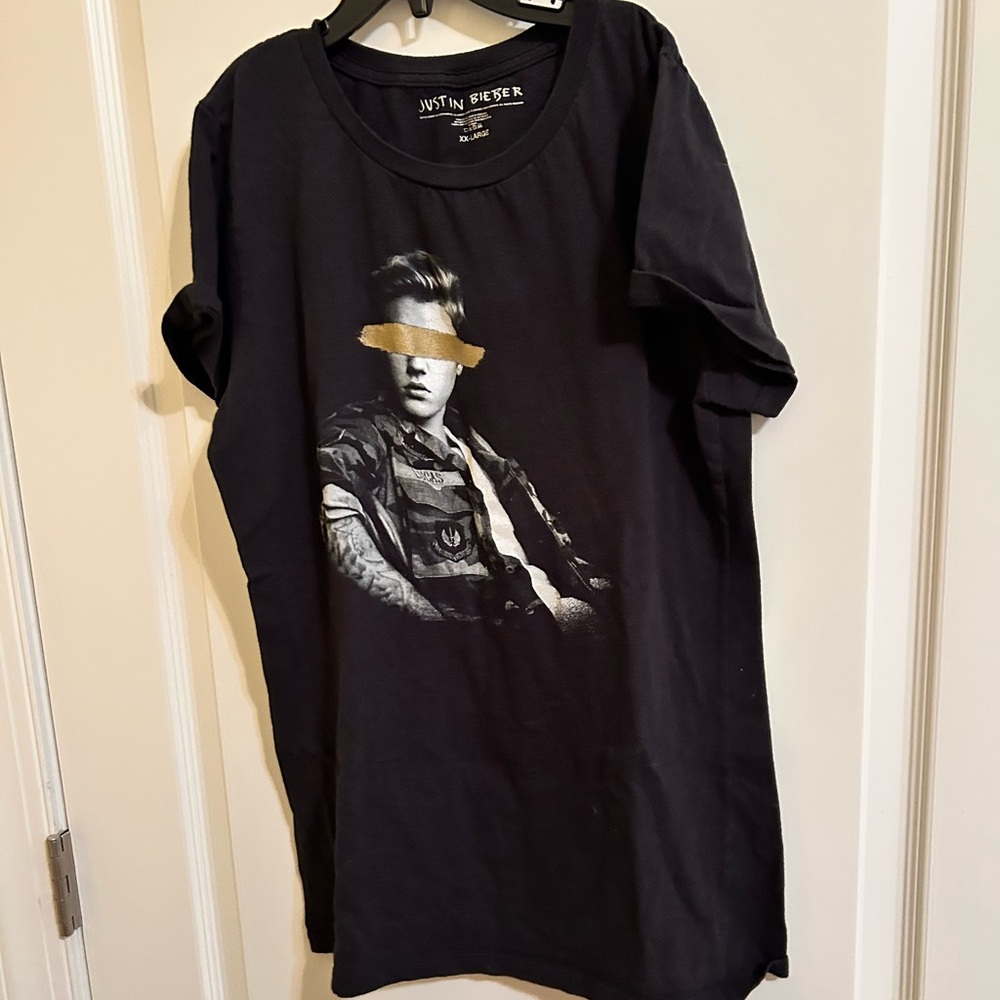 Justin Bieber  Graphic T-Shirt juniors XXL